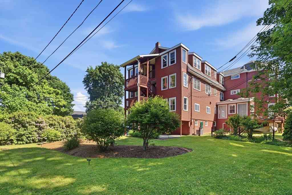 Condo For Sale - 16 Middlesex St #8<br/> Chelmsford, MA 01863