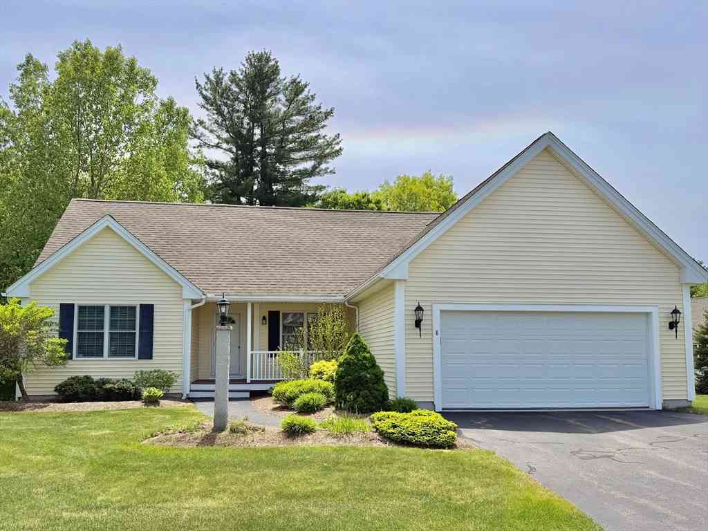 Condo For Sale - 8 Beeston Lane #8<br/> Methuen, MA 01844