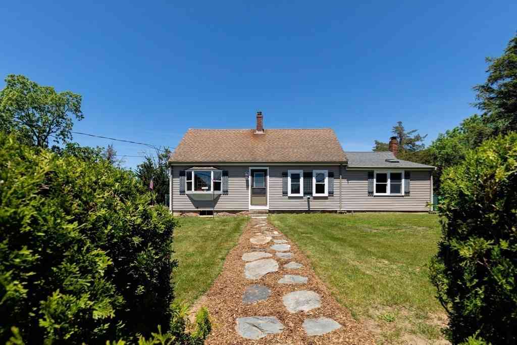 Homes For Sale - 189 Blackmore Pond Rd<br/> Wareham, MA 02576