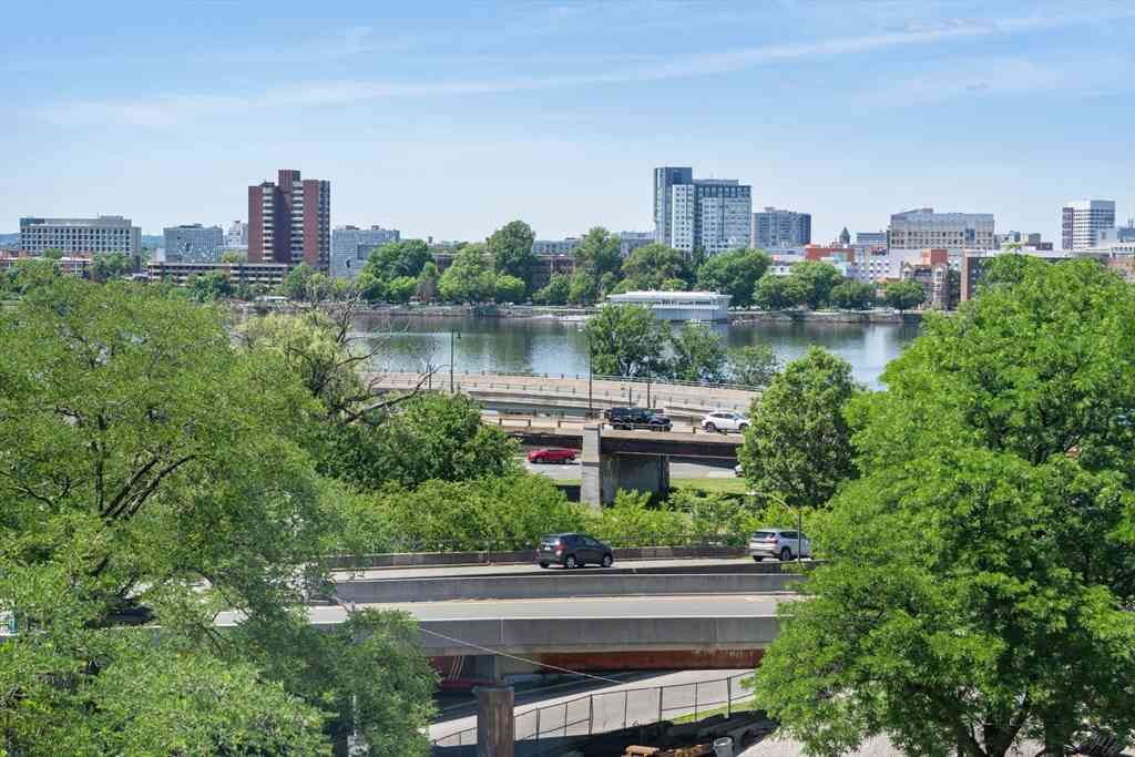 Condo For Rent - 10 Charlesgate E #501<br/> Boston, MA 02215