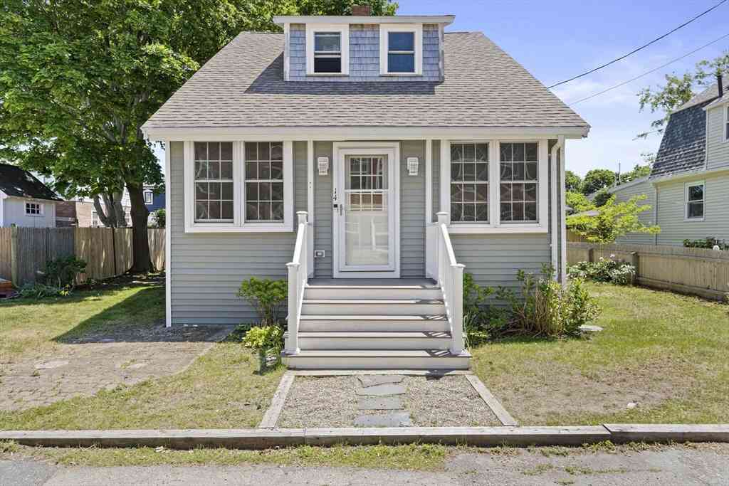 Homes For Sale - 14 L St<br/> Hull, MA 02045