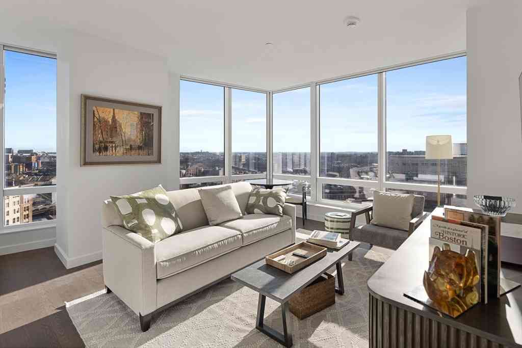 Condo For Sale - 430 Stuart St #1505<br/> Boston, MA 02116