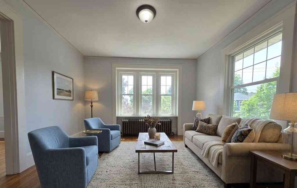 Apartment For Rent - 19 Rowe St #2<br/> Newton, MA 02466