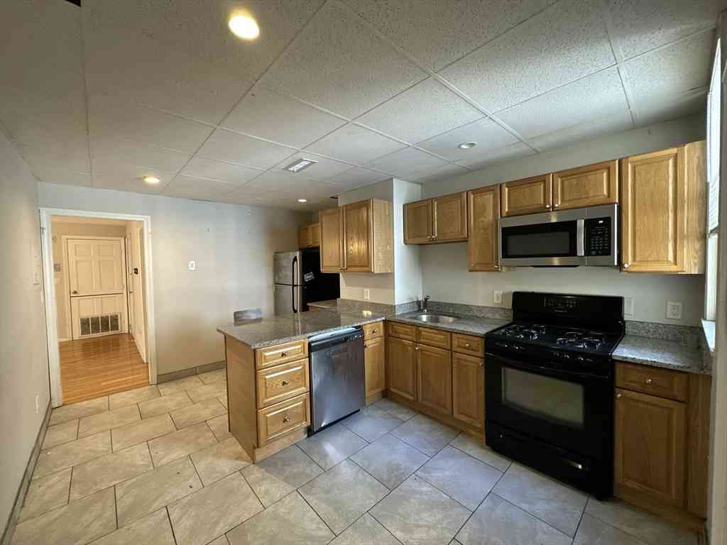 Condo For Rent - 604 Dorchester Ave #2<br/> Boston, MA 02127