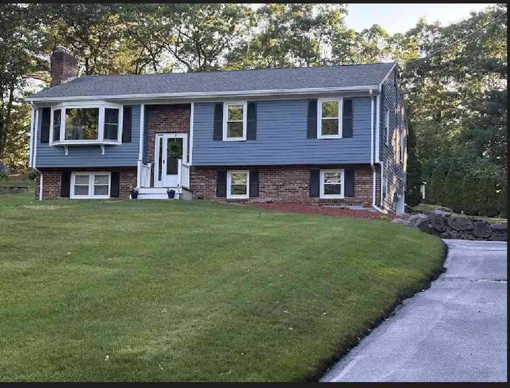 Homes For Sale - 54 Westfield Dr<br/> North Attleboro, MA 02760
