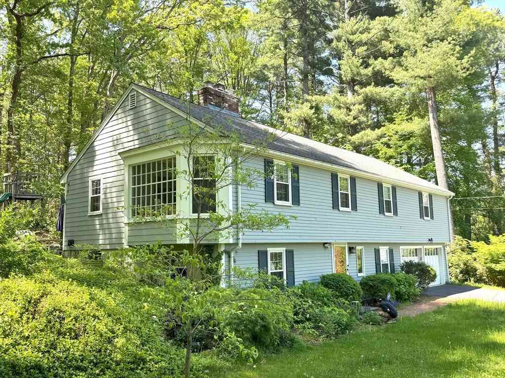 Homes For Rent - 10 Meadowview Rd<br/> Wayland, MA 01778