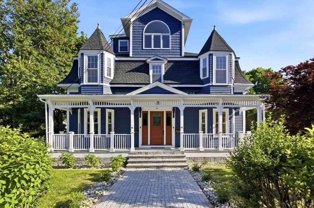 Condo For Sale - 10 Washington Park #1RIGHT<br/> Newton, MA 02460