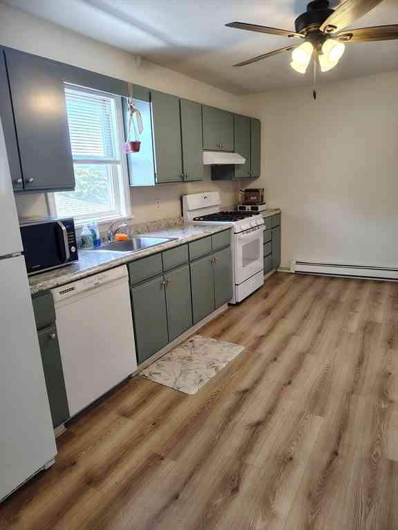 Apartment For Rent - 54 Eastern Ave #2<br/> Revere, MA 02151