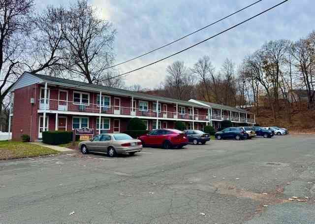 Homes For Rent - 21 Dwight<br/> Agawam, MA 01001