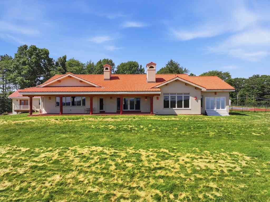 Homes For Sale - 5 Osgood Rd<br/> Charlton, MA 01507