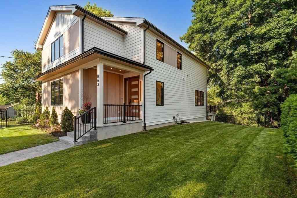 Homes For Sale - 863 Main Street<br/> Reading, MA 01867