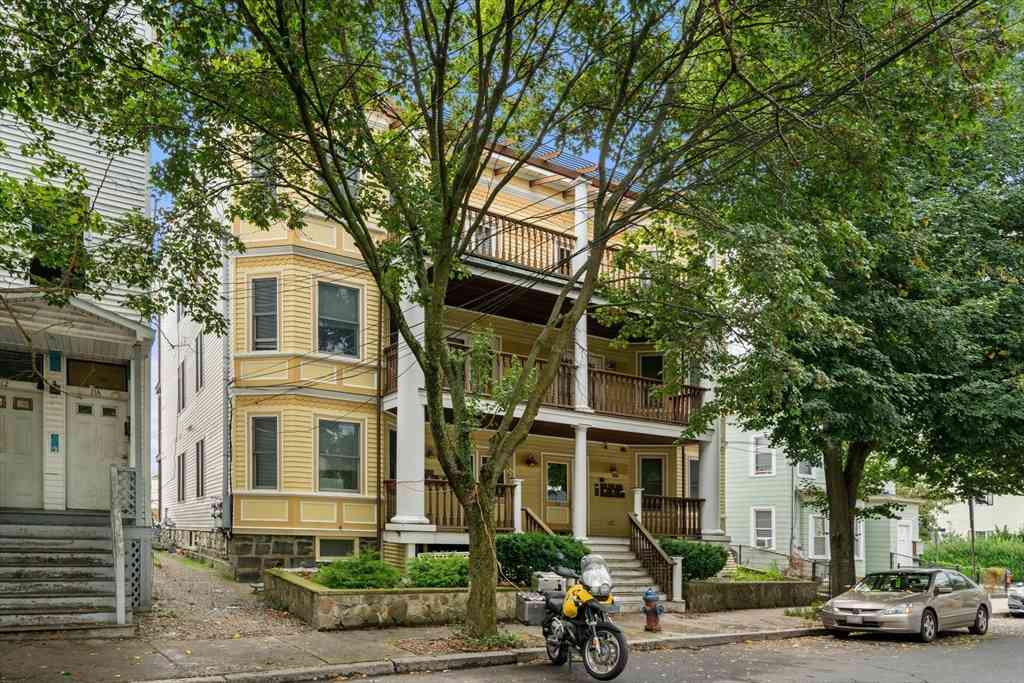 Condo For Rent - 118 Perkins Street #3<br/> Somerville, MA 02145
