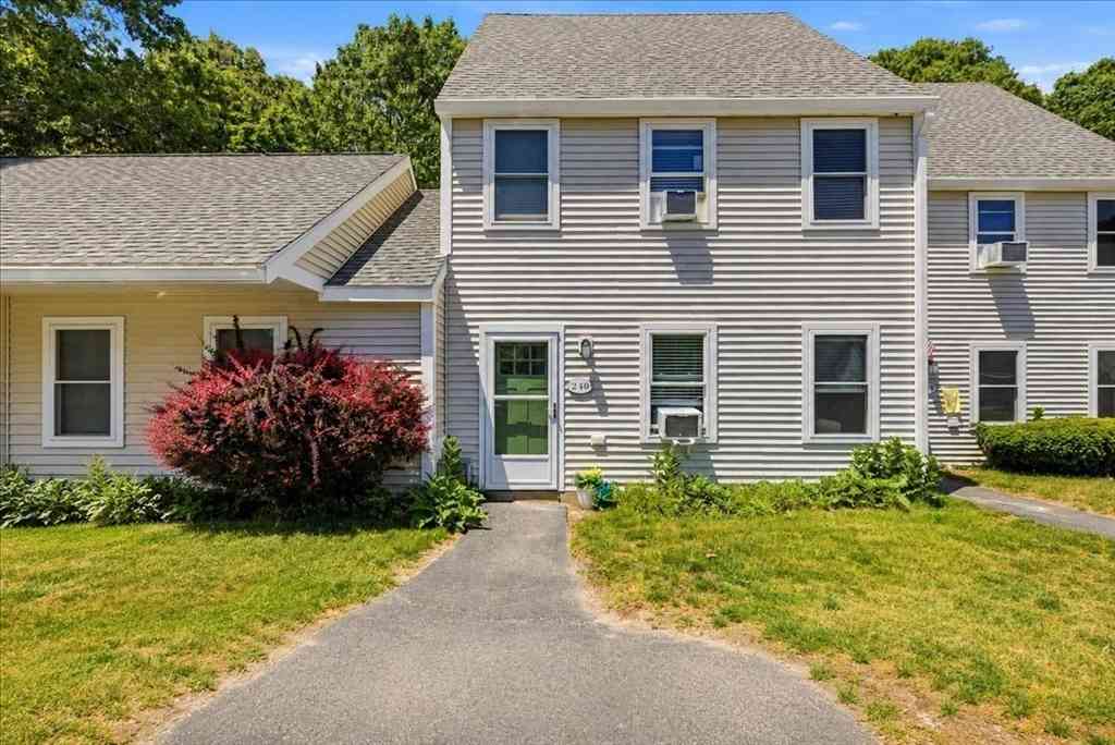 Condo For Sale - 47 Old Colony Ln #240<br/> Marshfield, MA 02050