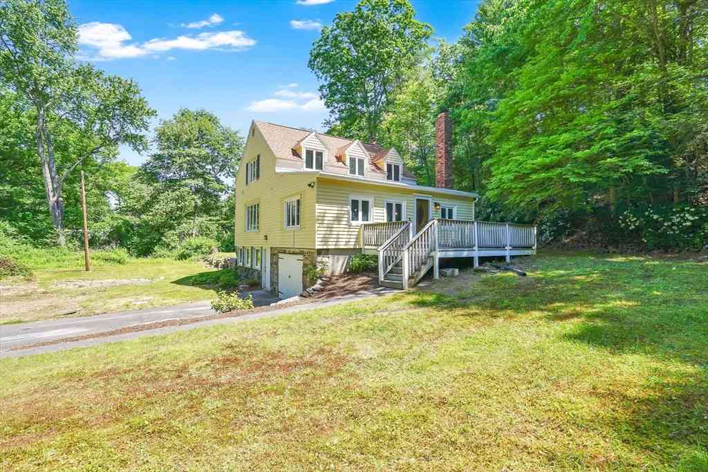 Homes For Sale - 264 Flynt St<br/> Palmer, MA 01069