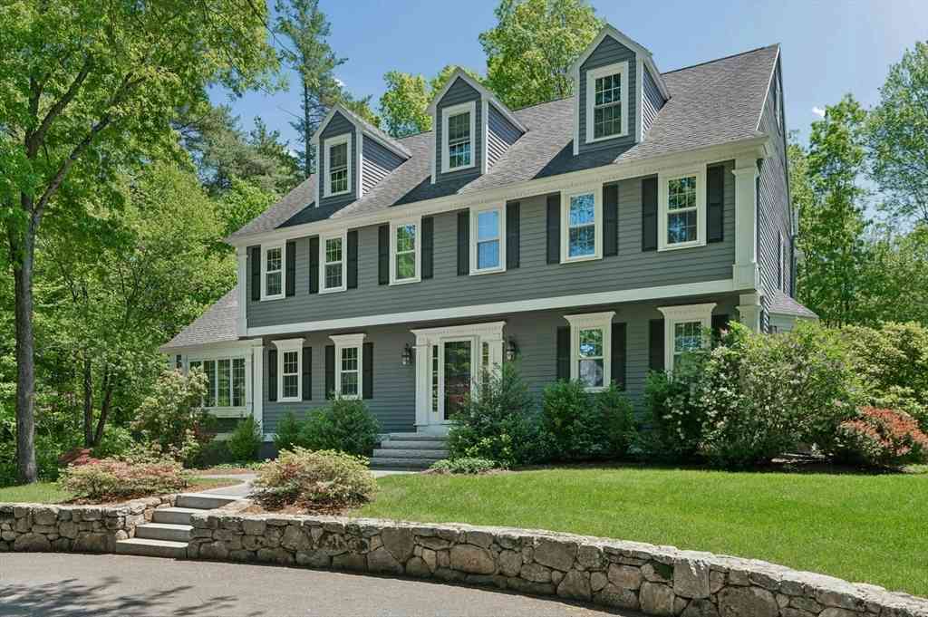 Homes For Sale - 12 Dicarlo Rd<br/> Hopkinton, MA 01748