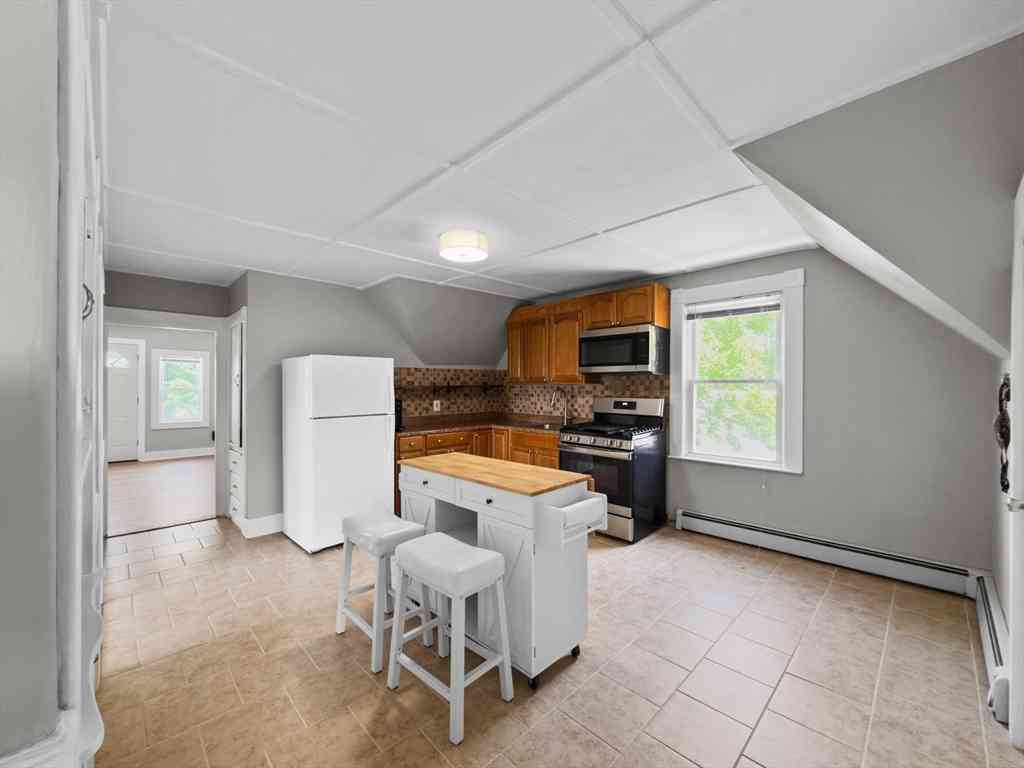 Apartment For Rent - 1 Lindner Ct #3<br/> Lawrence, MA 01841
