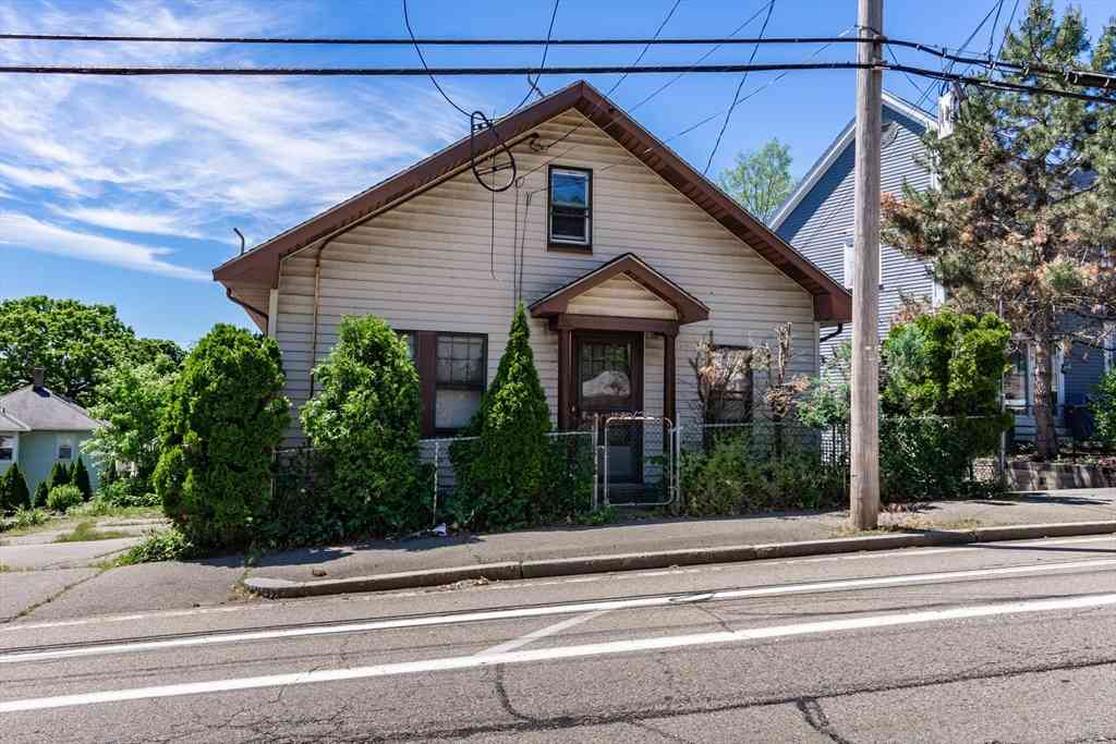 Homes For Sale - 40 Quarry Street<br/> Quincy, MA 02169