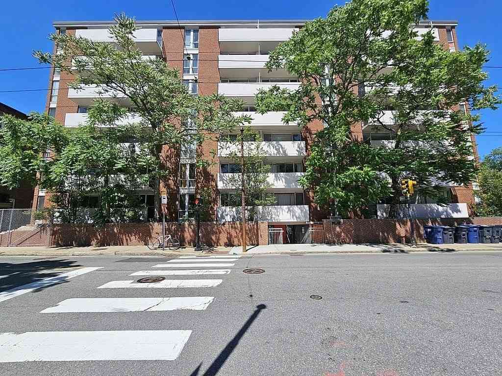 Condo For Sale - 29 Concord Ave #614<br/> Cambridge, MA 02138
