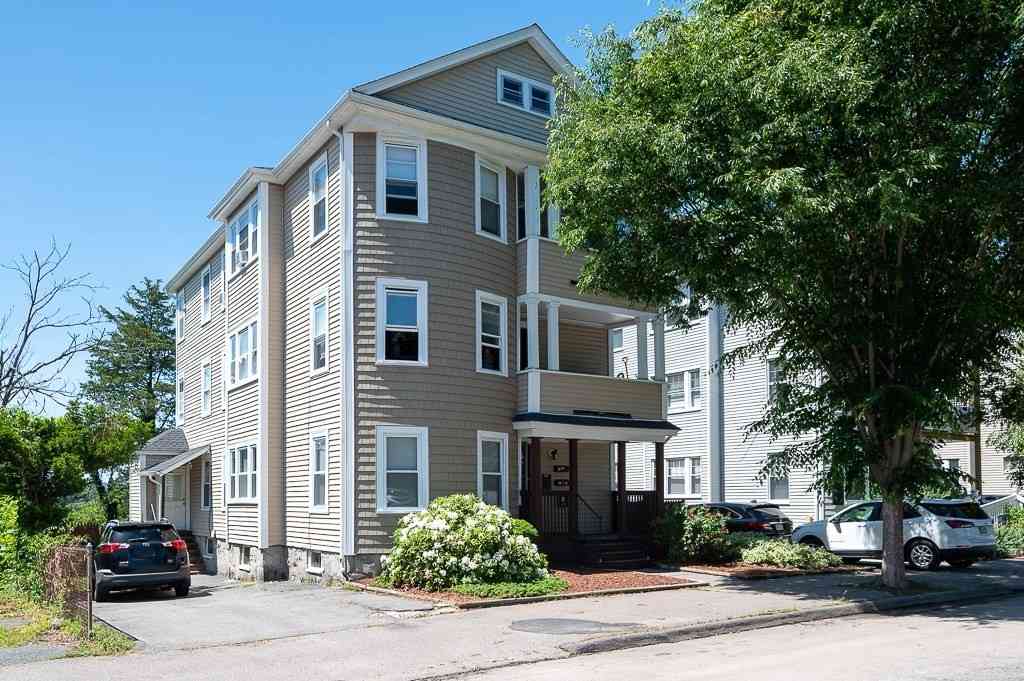 Multifamily For Rent - 126 Sterling St<br/> Worcester, MA 01610