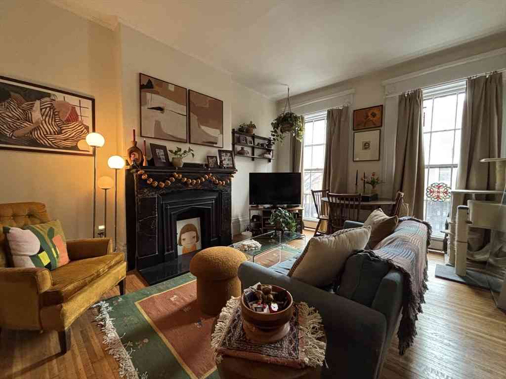 Apartment For Rent - 69 Charles St. #1<br/> Boston, MA 02114