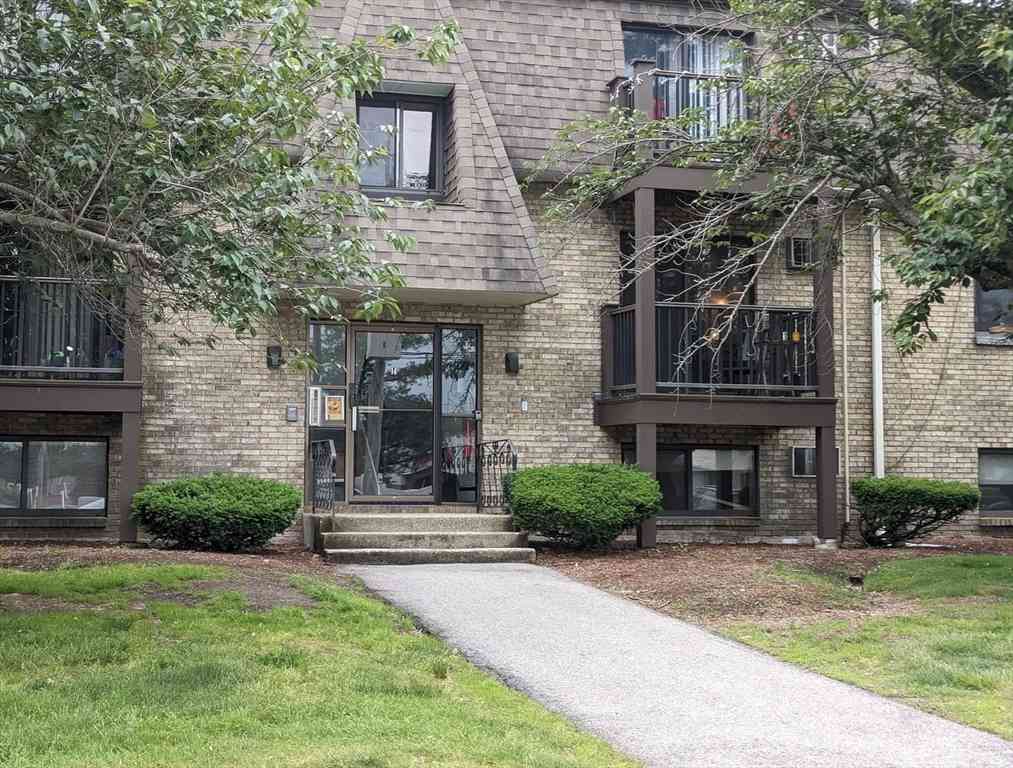 Condo For Rent - 14 Tiffany #10<br/> Rockingham County, Salem, NH 03079