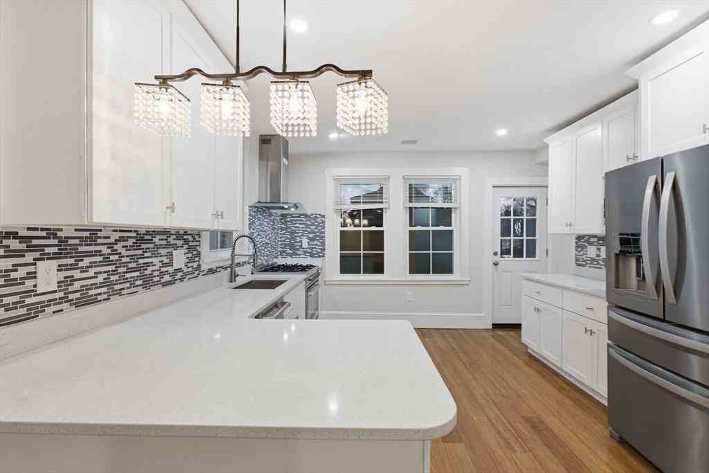 Condo For Sale - 318 Concord Ave #2<br/> Cambridge, MA 02138