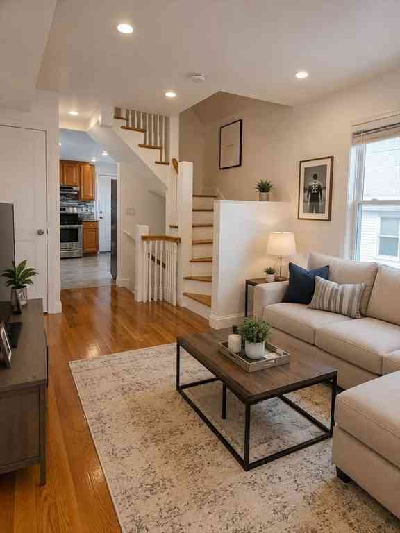 Apartment For Rent - 190 Main St #3<br/> Malden, MA 02148
