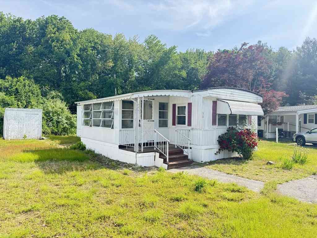 Mobile Home For Sale - 38 Hickory Road<br/> Taunton, MA 02780