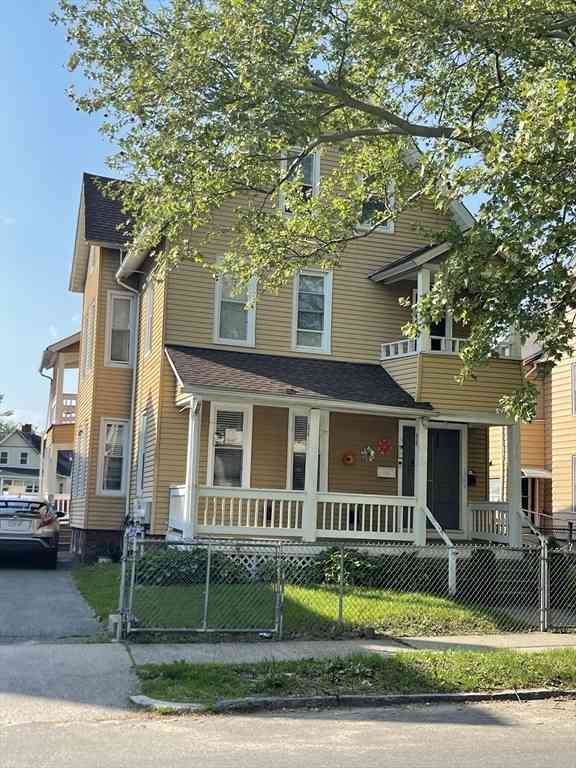 Multifamily For Rent - 52 Acushnet St<br/> Springfield, MA 01105