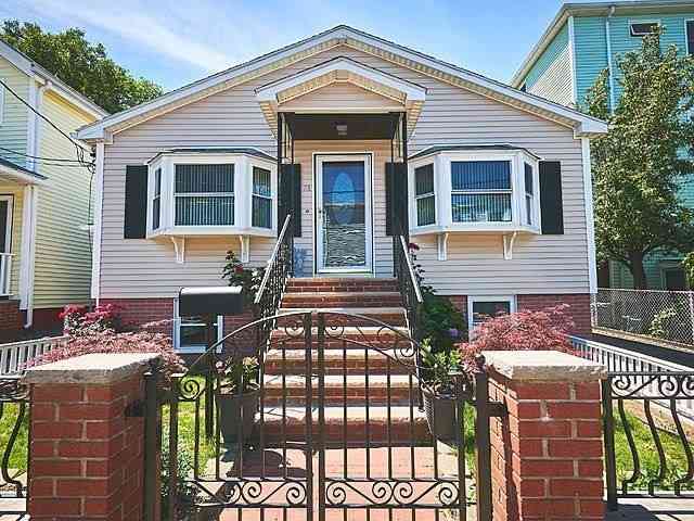 Homes For Rent - 71 Oak St.<br/> Somerville, MA 02143
