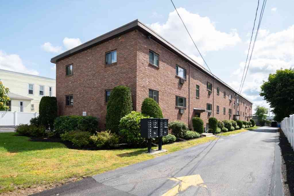 Apartment For Rent - 146 Willow Street #22<br/> Waltham, MA 02453