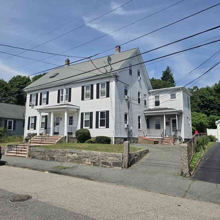 Apartment For Rent - 17 Albertina St #1R<br/> Quincy, MA 02169