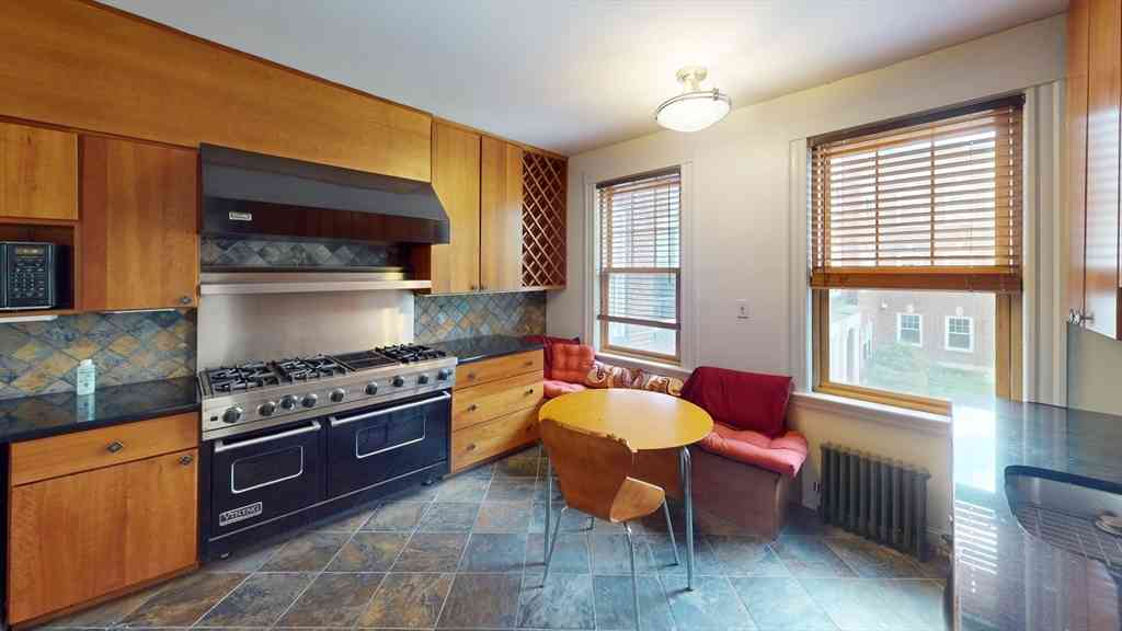 Condo For Rent - 22 Alton #2<br/> Brookline, MA 02446