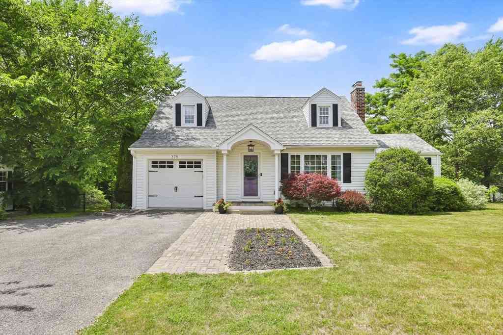Homes For Sale - 378 Roosevelt Ave<br/> Springfield, MA 01118