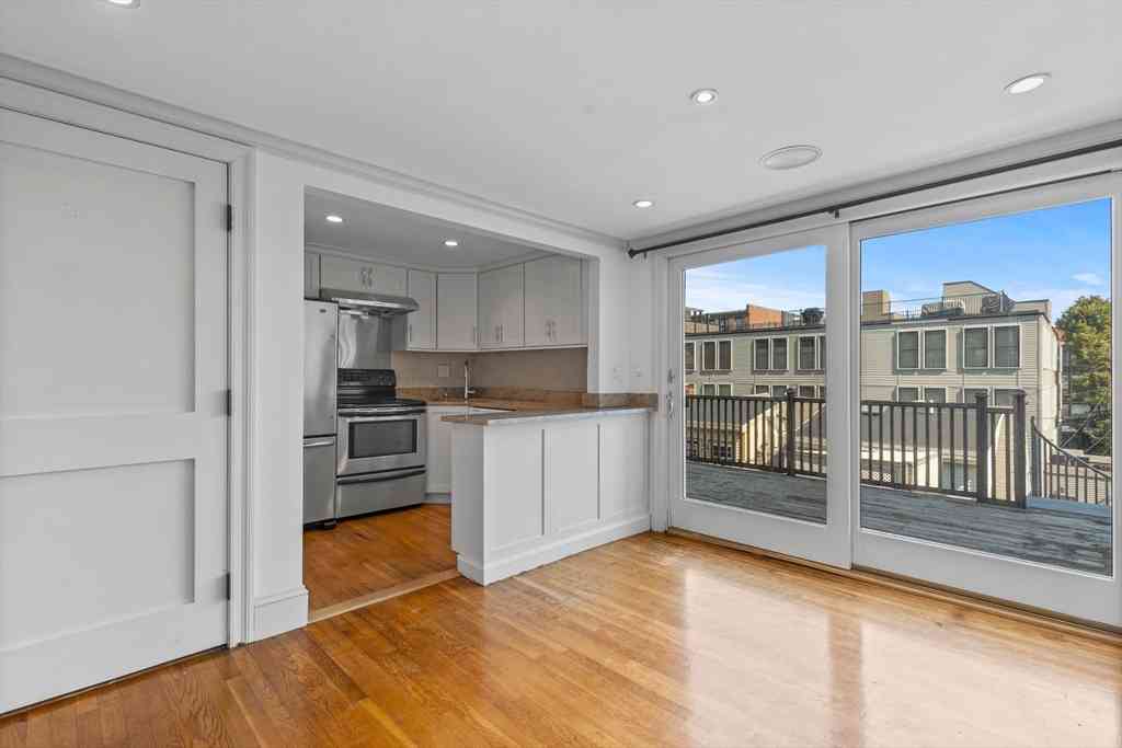 Apartment For Rent - 256 W. 3rd St #2<br/> Boston, MA 02127