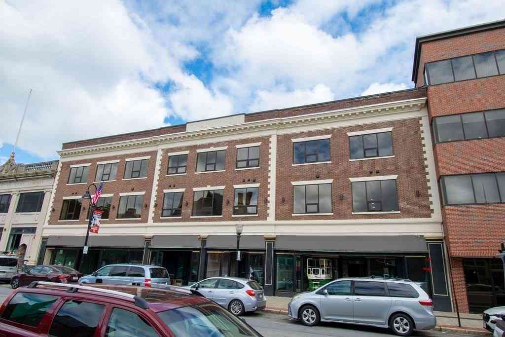 Apartment For Rent - 633-639 Main St. #301<br/> Worcester County, Fitchburg, MA 01420