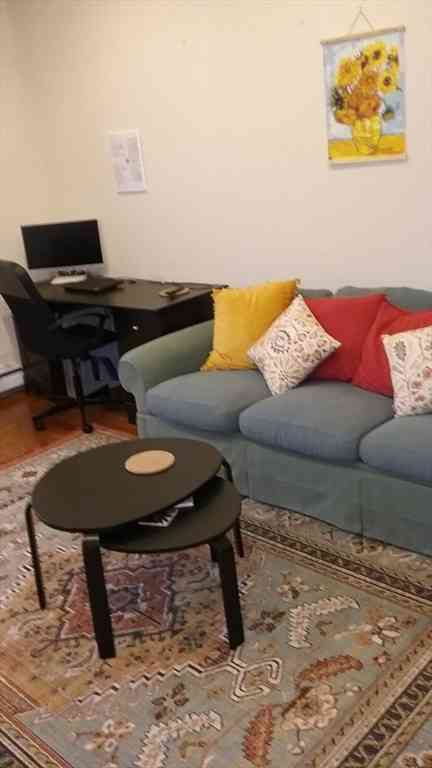 Apartment For Rent - 1672 Beacon St #3B<br/> Brookline, MA 02446