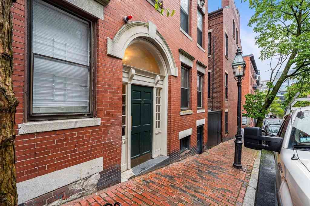 Apartment For Rent - 31 Irving St #4<br/> Boston, MA 02114