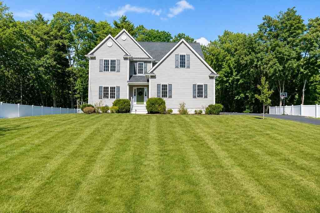 Homes For Rent - 250 Willow St.<br/> Mansfield, MA 02048