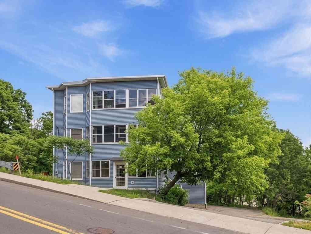 Homes For Rent - 560 Pleasant<br/> Gardner, MA 01440
