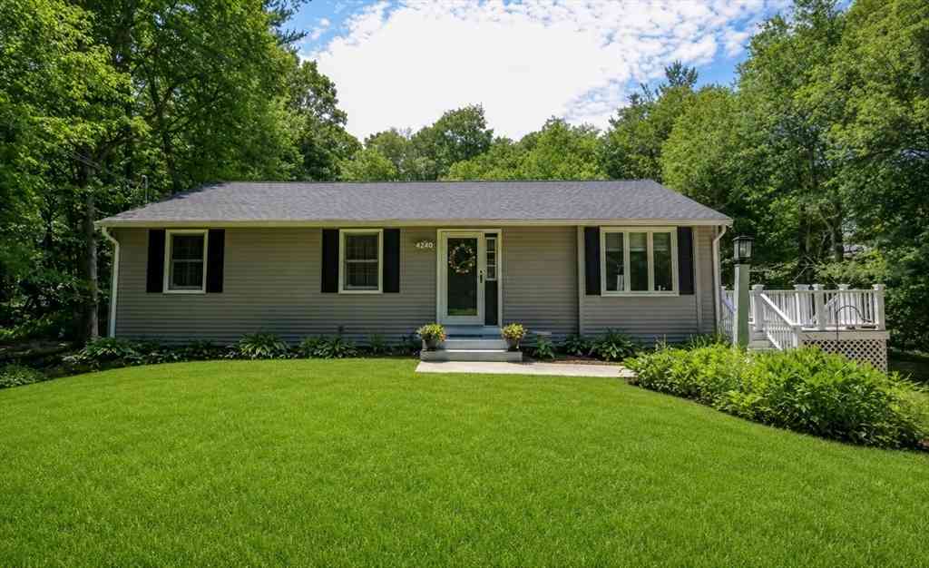Homes For Sale - 93 Franklin St<br/> Douglas, MA 01516