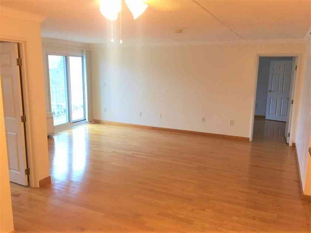 Condo For Rent - 200 Cove Way #318<br/> Quincy, MA 02169