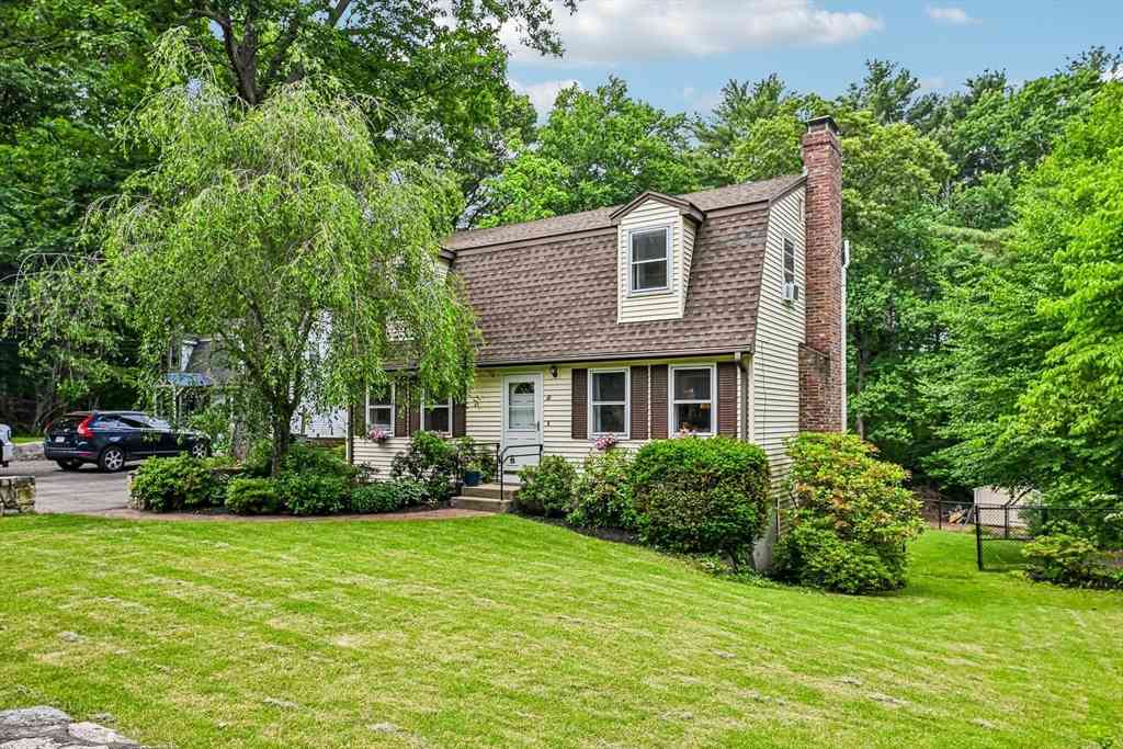 Homes For Sale - 69 Gates St<br/> Framingham, MA 01701