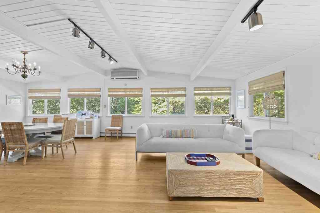 Homes For Rent - 33 Nemasket Rd West<br/> Barnstable County, Falmouth, MA 02540