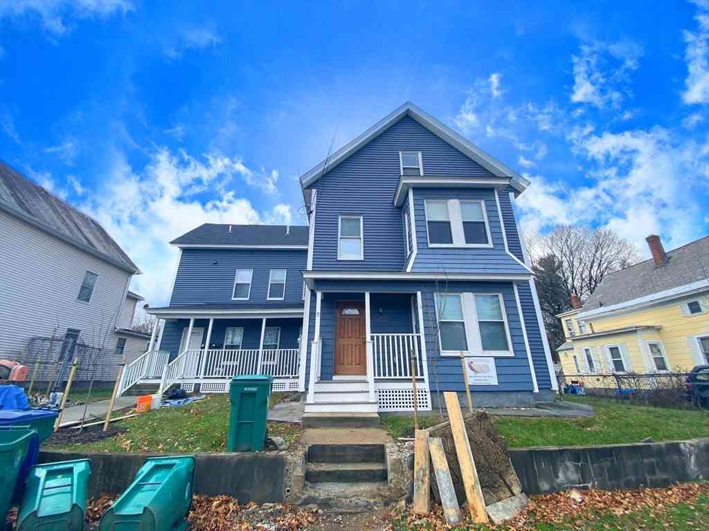 Apartment For Rent - 62 Lincoln Street #2<br/> Worcester County, Fitchburg, MA 01420