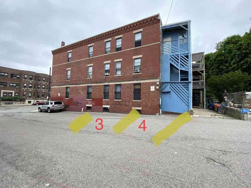 Homes For Rent - 872 Huntington Ave #PARKING 3<br/> Boston, MA 02115