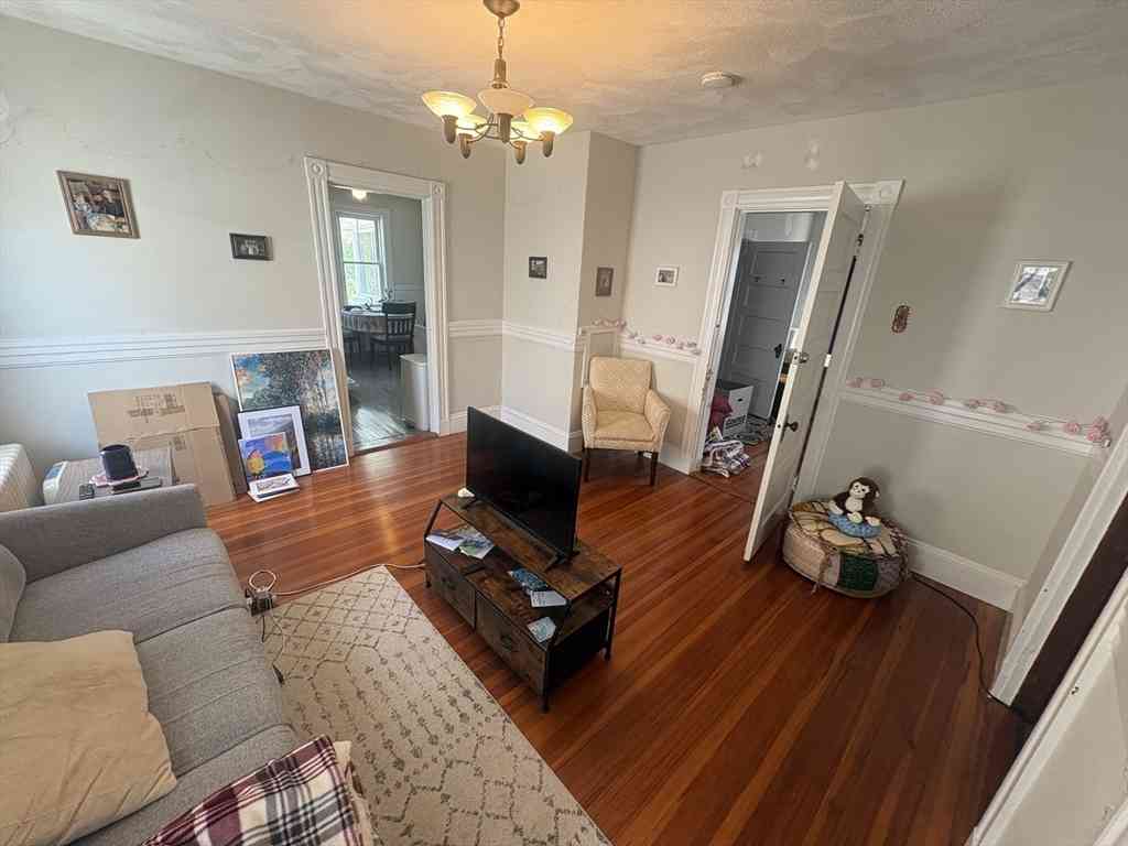 Apartment For Rent - 73 Marlboro St #3<br/> Belmont, MA 02478