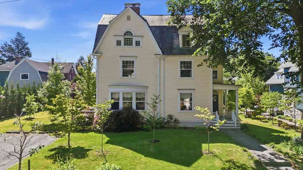 Homes For Sale - 63 Dryads Grn<br/> Northampton, MA 01060