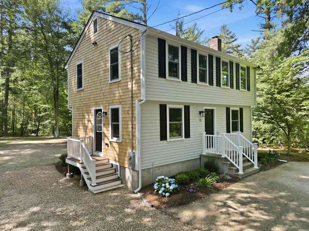 Homes For Sale - 13 Craig St<br/> Plymouth County, Carver, MA 02330