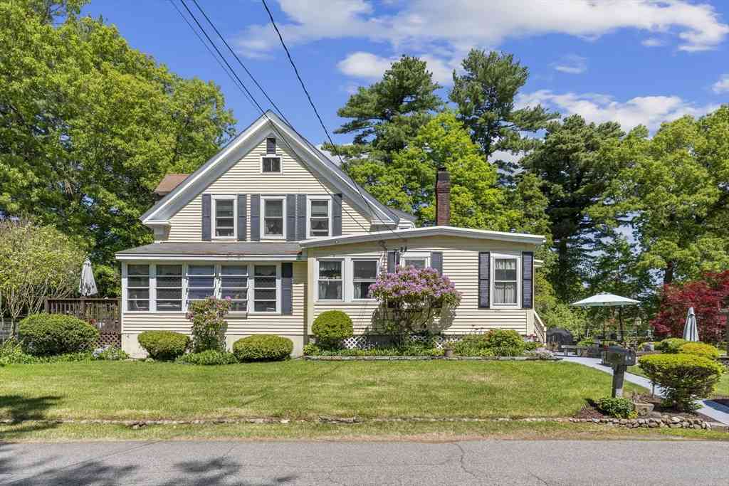 Homes For Sale - 14 Naylor Ave<br/> Chelmsford, MA 01863